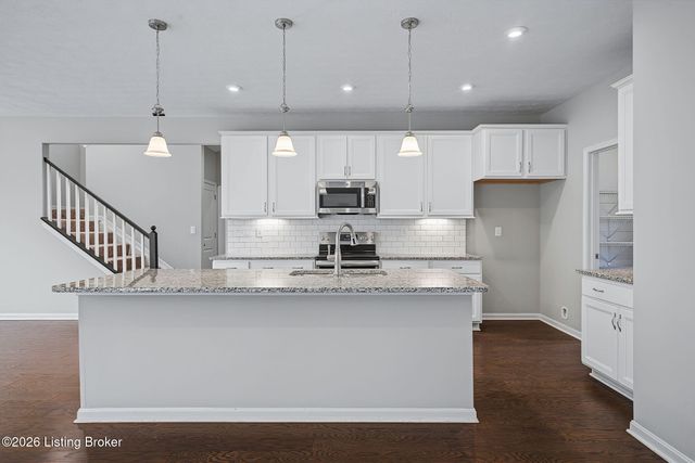 18105 Bridle Run Dr, Louisville, KY 40245