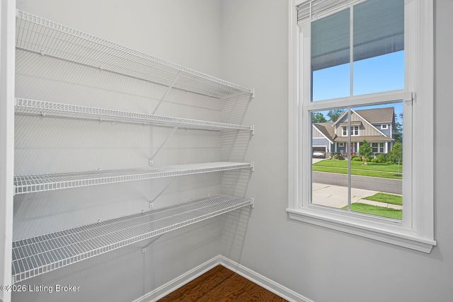 18105 Bridle Run Dr, Louisville, KY 40245