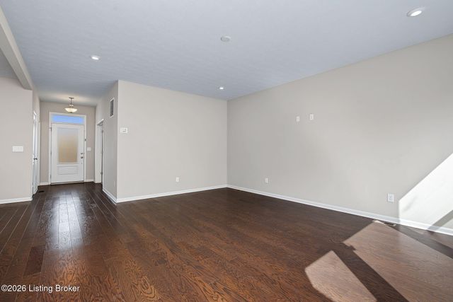 18105 Bridle Run Dr, Louisville, KY 40245