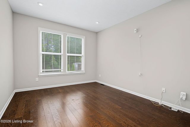 18105 Bridle Run Dr, Louisville, KY 40245