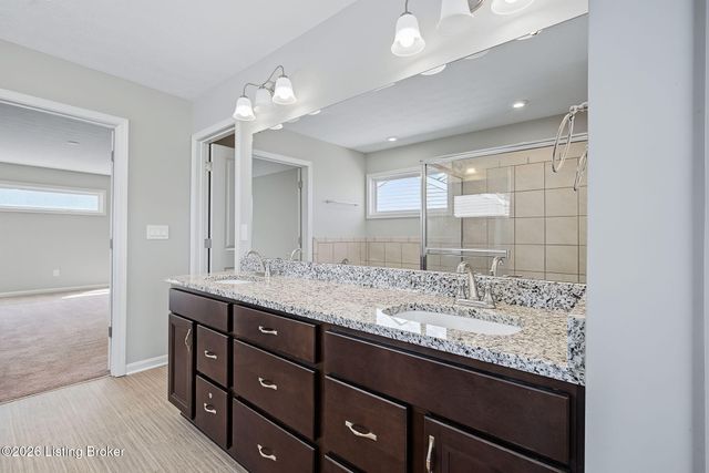 18105 Bridle Run Dr, Louisville, KY 40245