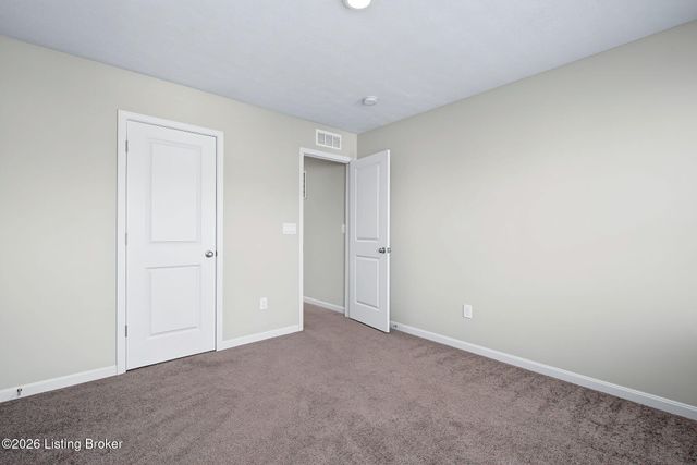 18105 Bridle Run Dr, Louisville, KY 40245
