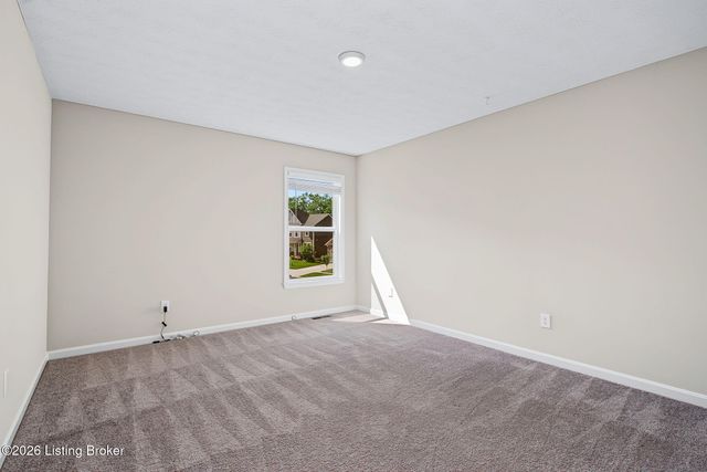 18105 Bridle Run Dr, Louisville, KY 40245