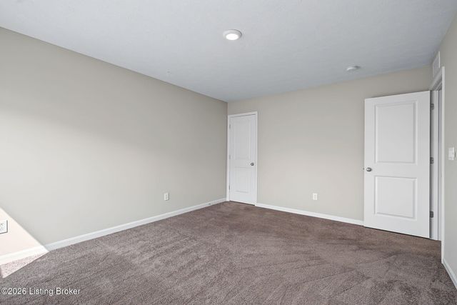 18105 Bridle Run Dr, Louisville, KY 40245