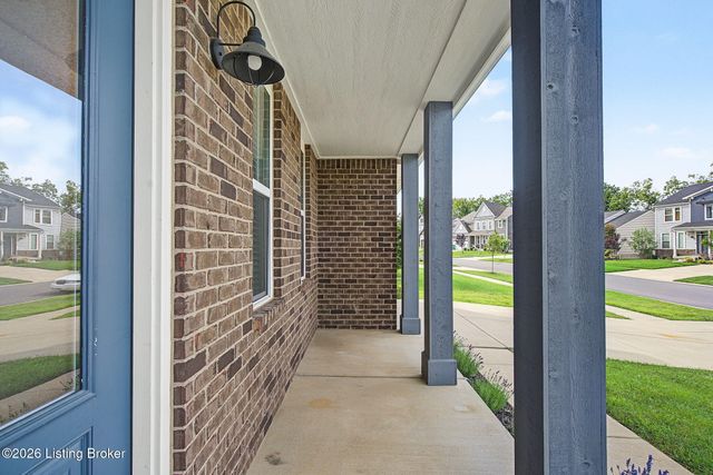 18105 Bridle Run Dr, Louisville, KY 40245