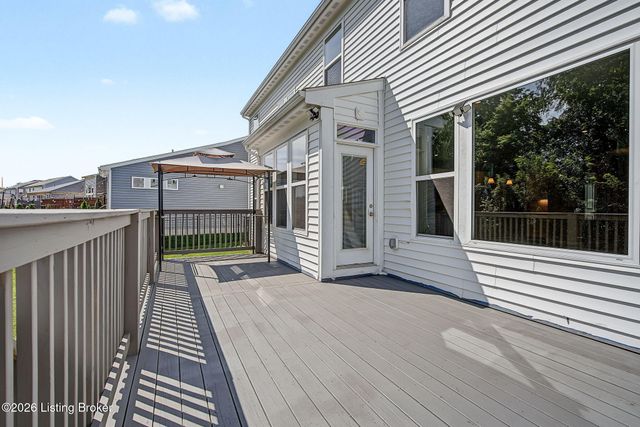 18105 Bridle Run Dr, Louisville, KY 40245