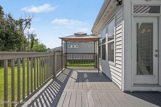 18105 Bridle Run Dr, Louisville, KY 40245