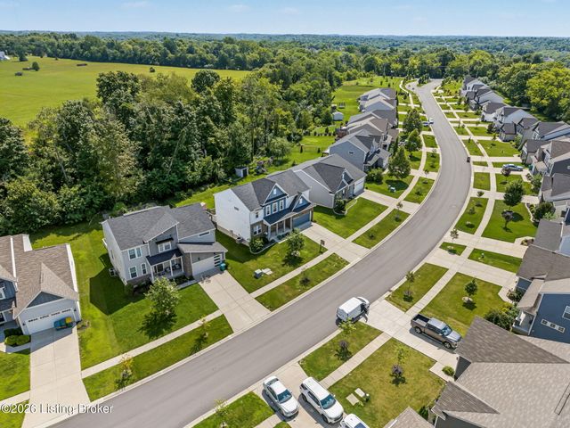 18105 Bridle Run Dr, Louisville, KY 40245