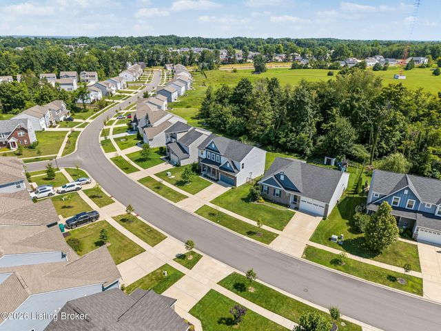 18105 Bridle Run Dr, Louisville, KY 40245