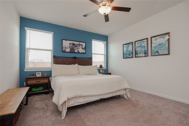 677 Ridgeback Trail, Fort Worth, TX 76052