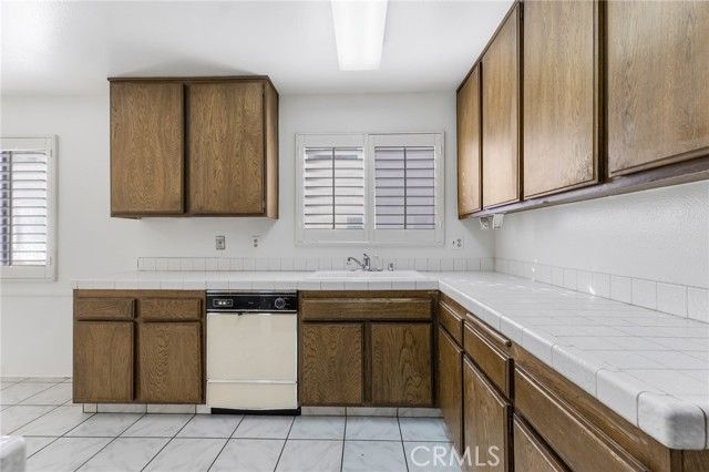 19545 Sherman Way 47, Reseda (los Angeles), CA 91335