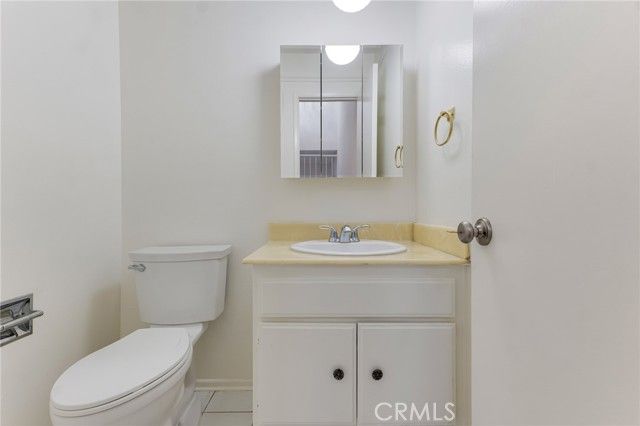 19545 Sherman Way 47, Reseda (los Angeles), CA 91335