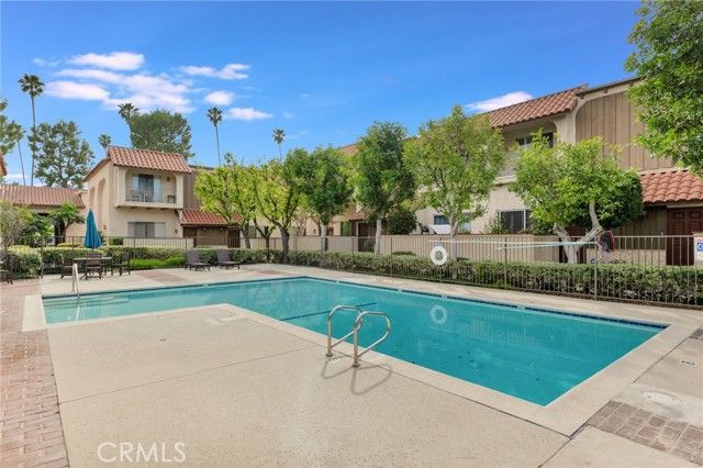 19545 Sherman Way 47, Reseda (los Angeles), CA 91335