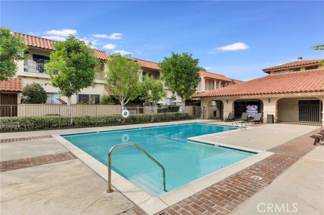 19545 Sherman Way 47, Reseda (los Angeles), CA 91335