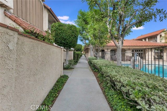 19545 Sherman Way 47, Reseda (los Angeles), CA 91335