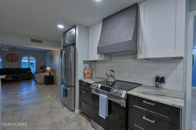 9740 E Citadel Place, Tucson, AZ 85748