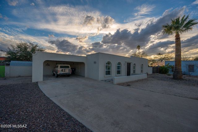 9740 E Citadel Place, Tucson, AZ 85748