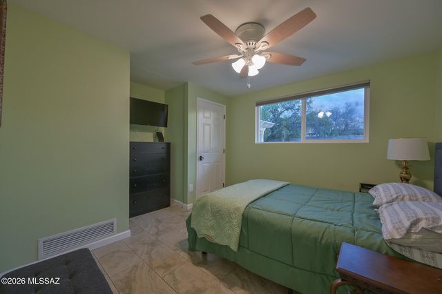 9740 E Citadel Place, Tucson, AZ 85748