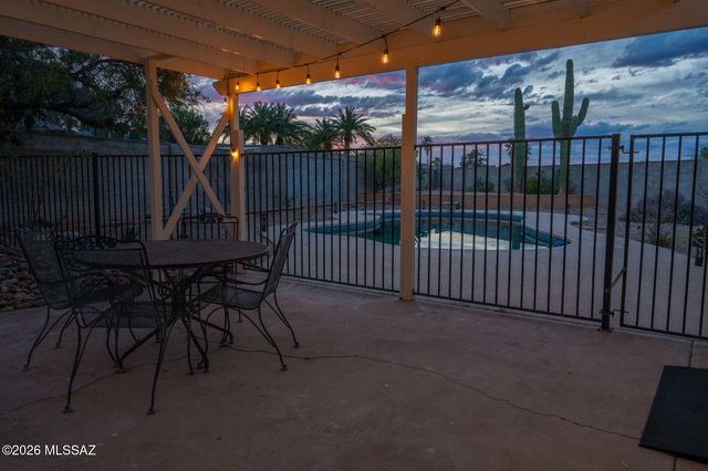 9740 E Citadel Place, Tucson, AZ 85748