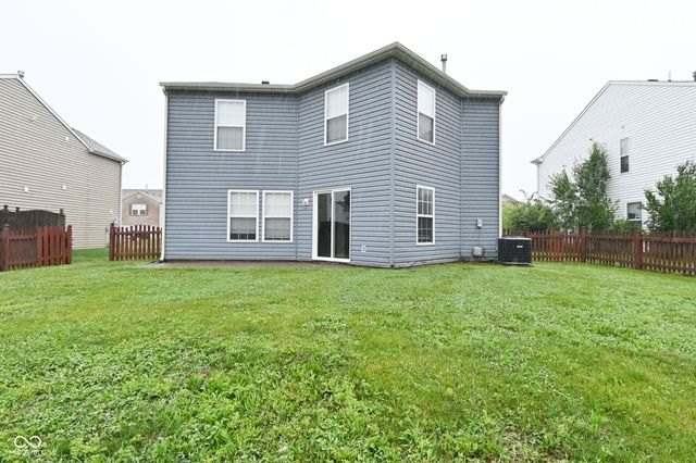 647 Hickory Pine Drive, New Whiteland, IN 46184