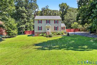 2907 Mistwood Forest Dr, Chester, VA 23831