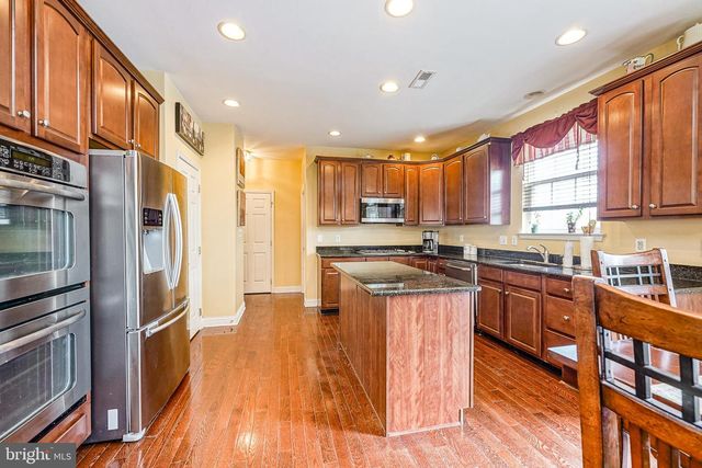 2729 BETHPAGE CT, Vineland, NJ 08361