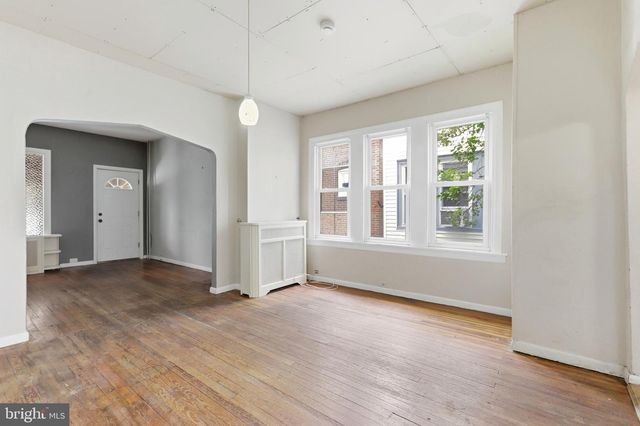 537 ROBBINS ST, Philadelphia, PA 19111