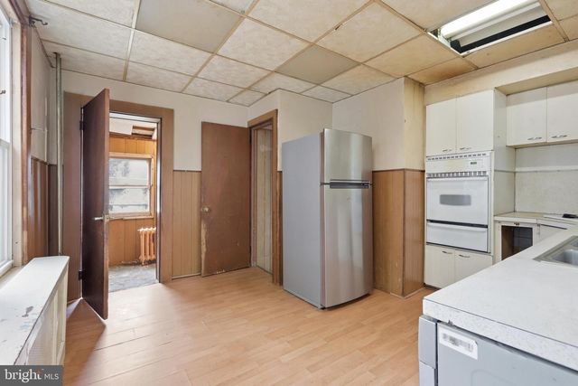 537 ROBBINS ST, Philadelphia, PA 19111