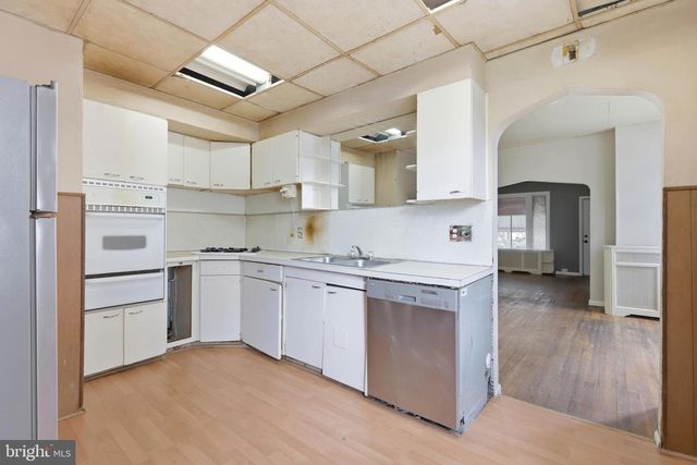 537 ROBBINS ST, Philadelphia, PA 19111