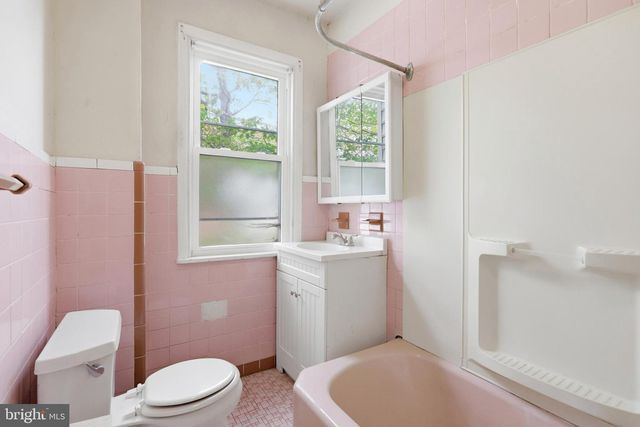 537 ROBBINS ST, Philadelphia, PA 19111