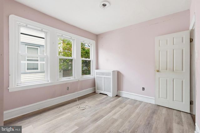 537 ROBBINS ST, Philadelphia, PA 19111