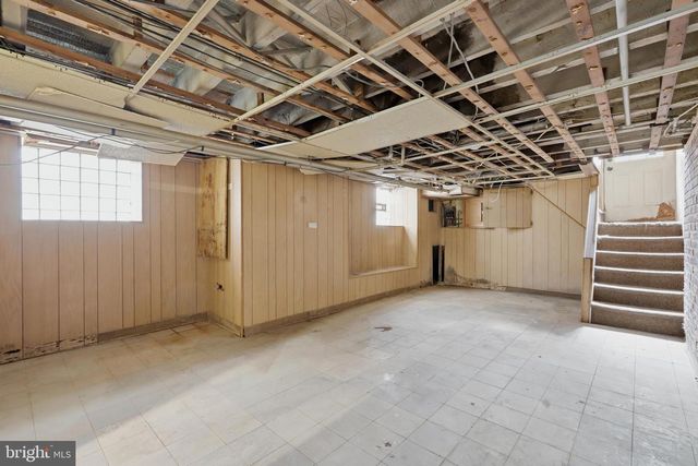 537 ROBBINS ST, Philadelphia, PA 19111