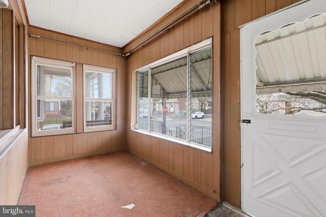 537 ROBBINS ST, Philadelphia, PA 19111