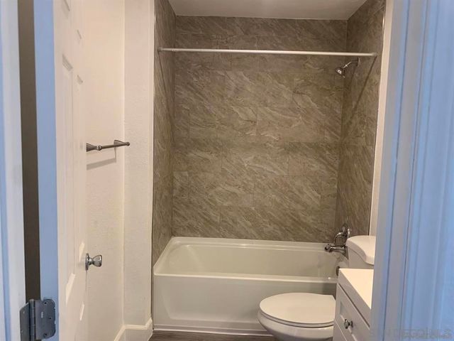 4041 Oakcrest Dr 206, San Diego, CA 92105