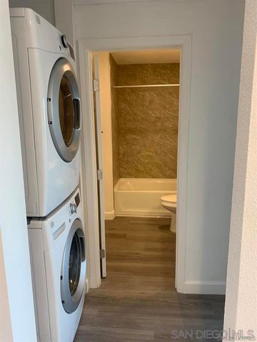 4041 Oakcrest Dr 206, San Diego, CA 92105