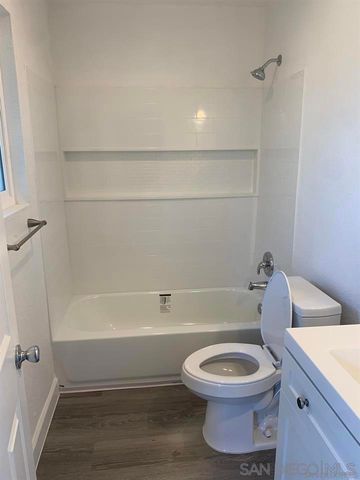 4041 Oakcrest Dr 206, San Diego, CA 92105