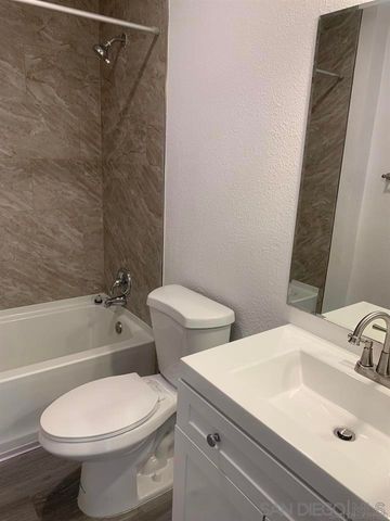 4041 Oakcrest Dr 206, San Diego, CA 92105