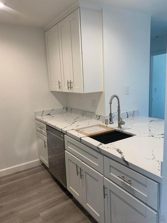 4041 Oakcrest Dr 206, San Diego, CA 92105