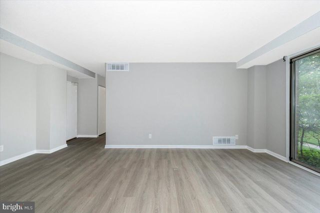 4410 OGLETHORPE ST #106, Hyattsville, MD 20781