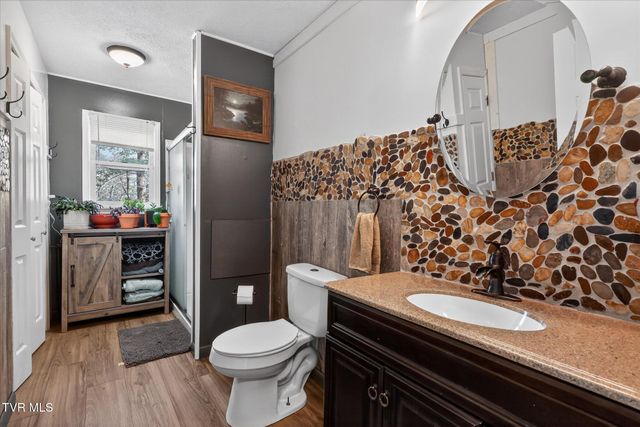 135 Hiddenwood Drive, Mountain City, TN 37683