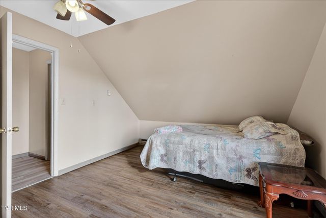 135 Hiddenwood Drive, Mountain City, TN 37683