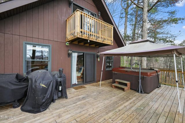 135 Hiddenwood Drive, Mountain City, TN 37683
