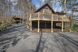 135 Hiddenwood Drive, Mountain City, TN 37683