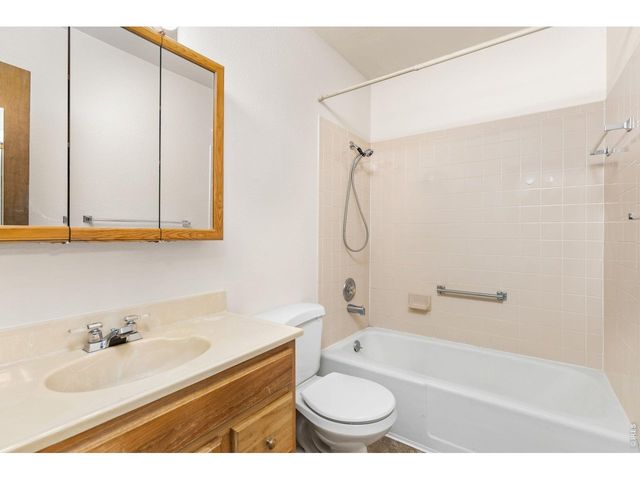 1305 Kirkwood Dr 204, Fort Collins, CO 80525