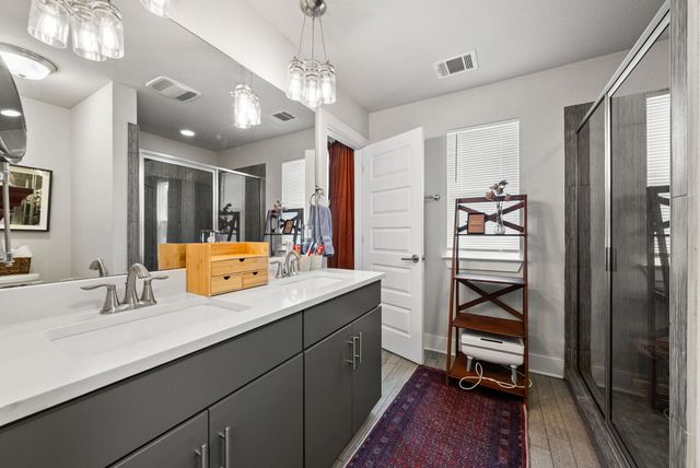 1904 Cleese DR 172, Austin, TX 78741