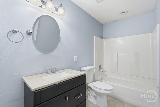 401 Barnhill Drive, Savannah, GA 31406