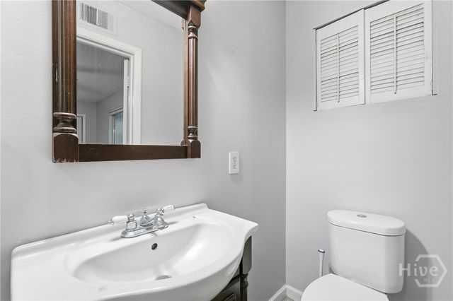 401 Barnhill Drive, Savannah, GA 31406