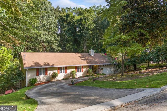 684 Honeysuckle Road, Gainesville, GA 30501