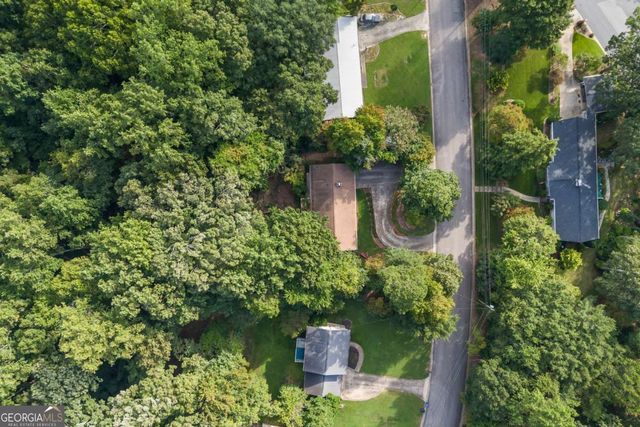 684 Honeysuckle Road, Gainesville, GA 30501