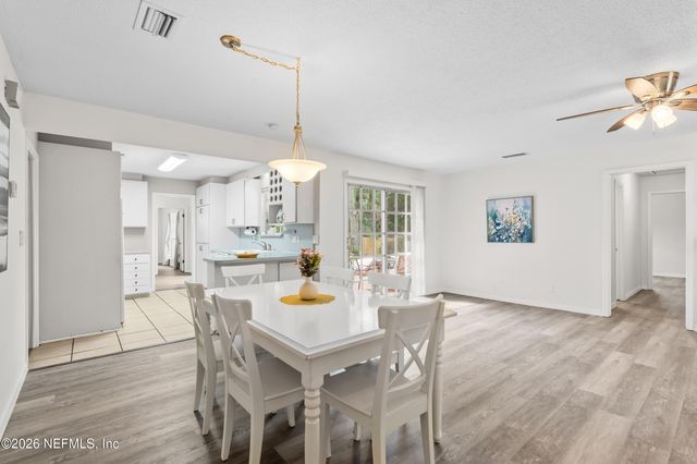11416 RIVER KNOLL Drive, Jacksonville, FL 32225